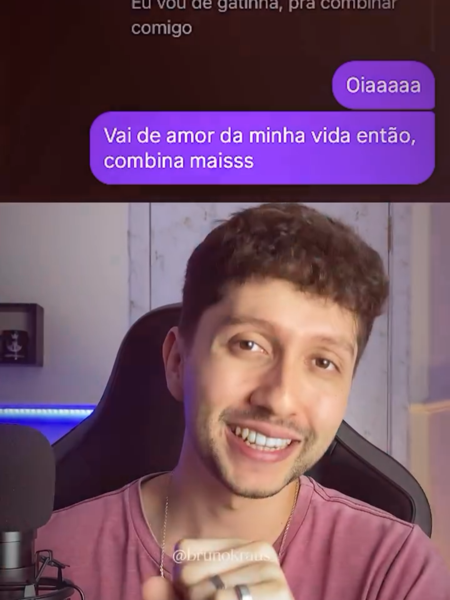 Quer fazer ela desejar você? Então pare de errar nas mensagens. Dizer “quero ficar com você” só te coloca na zona dos caras previsíveis. O segredo é flertar de forma leve, ousada e sem se declarar.