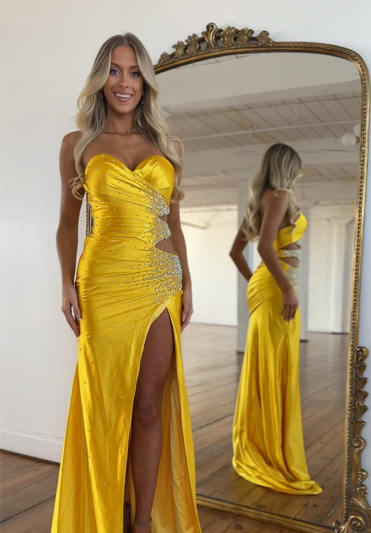 It’s time to shine! This Sherri Hill Prom 2025 dress is available today at Girligirl Boutique✨ Shop in store or online #girligirlboutique #sherrihill #prom2025 #shopping #sherrihilldresses #prom25 