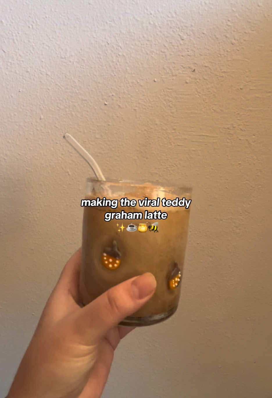 yum! #teddygrahamlatte #coffee #coffeetiktok #coffeetok #coffeeathome #nespresso #nespressovertuo #nespressorecipes 