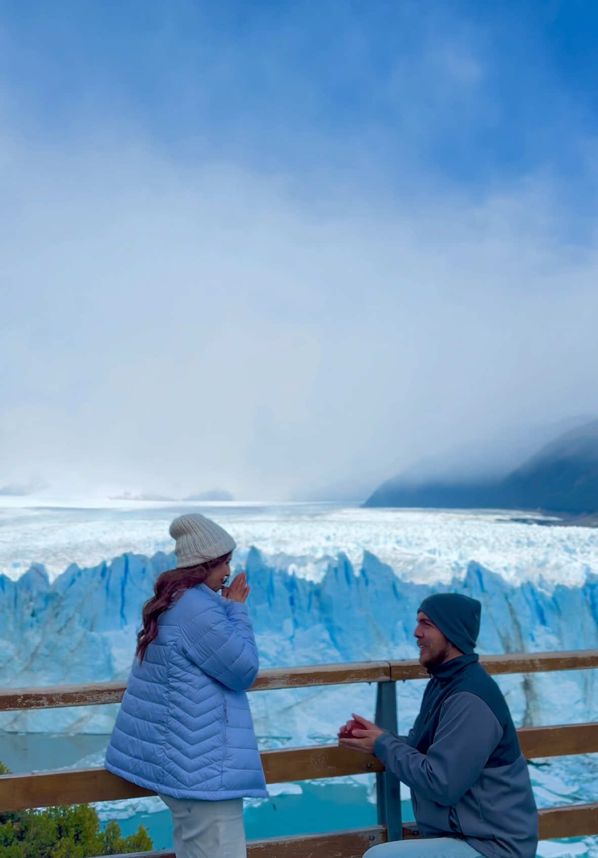 Queremos compartir con ustedes este momento tan lindo y especial para nosotros.🩵✨💍 Le pedimos a Dios que siempre nos guíe y nos permita vivir con amor, comprensión y respeto nuestra relación. Queremos seguir escribiendo esta historia juntos.🫶🏼 @Edson Picado 