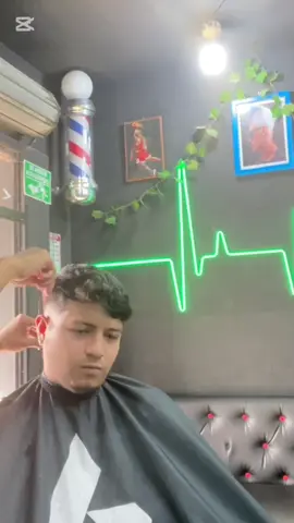 cambio de look a mi amigó @M🪽 #barber #barberlatinos #ecuador🇪🇨 #barbershop #ecuatorianosporelmundo🇪🇨🌏💫 