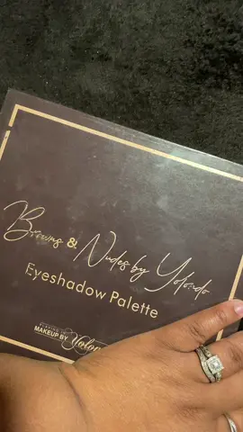 Quality or Quantity 😘 #pimby #playinginmakeupbyyolondo #makeup #makeupjunkie #makeupartist #fyp #fyppppppppppppppppppppppp 