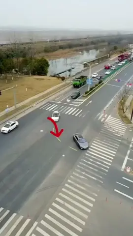 Phạt nguội lấn làn đè vạch #luatgiaothong #viralvideo #drivingtips #oto #fypシ #nghidinh168 