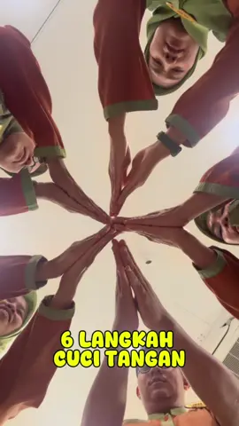 Ke dapur nyari sendok garpu, Ketemu piring di atas rak. Cuci tangan itu perlu, Biar kuman nggak bikin kontrak Petantang petenteng  Ayok kita cuci tangan bareng  Ikuti yuk Rumah Sakit Naili DBS untuk update info kesehatan lainnya.  Untuk konsultasi dokter dan layanan Rumah Sakit Naili DBS  Silahkan hubungi Customer Service : 0811-6604-556 (WA) Follow Kami Instagram : @rsnailidbs.padang Facebook: Rumah Sakit Naili DBS #cucitangan #6langkah #biarbersih #biargabawabawakuman #jangandongya
