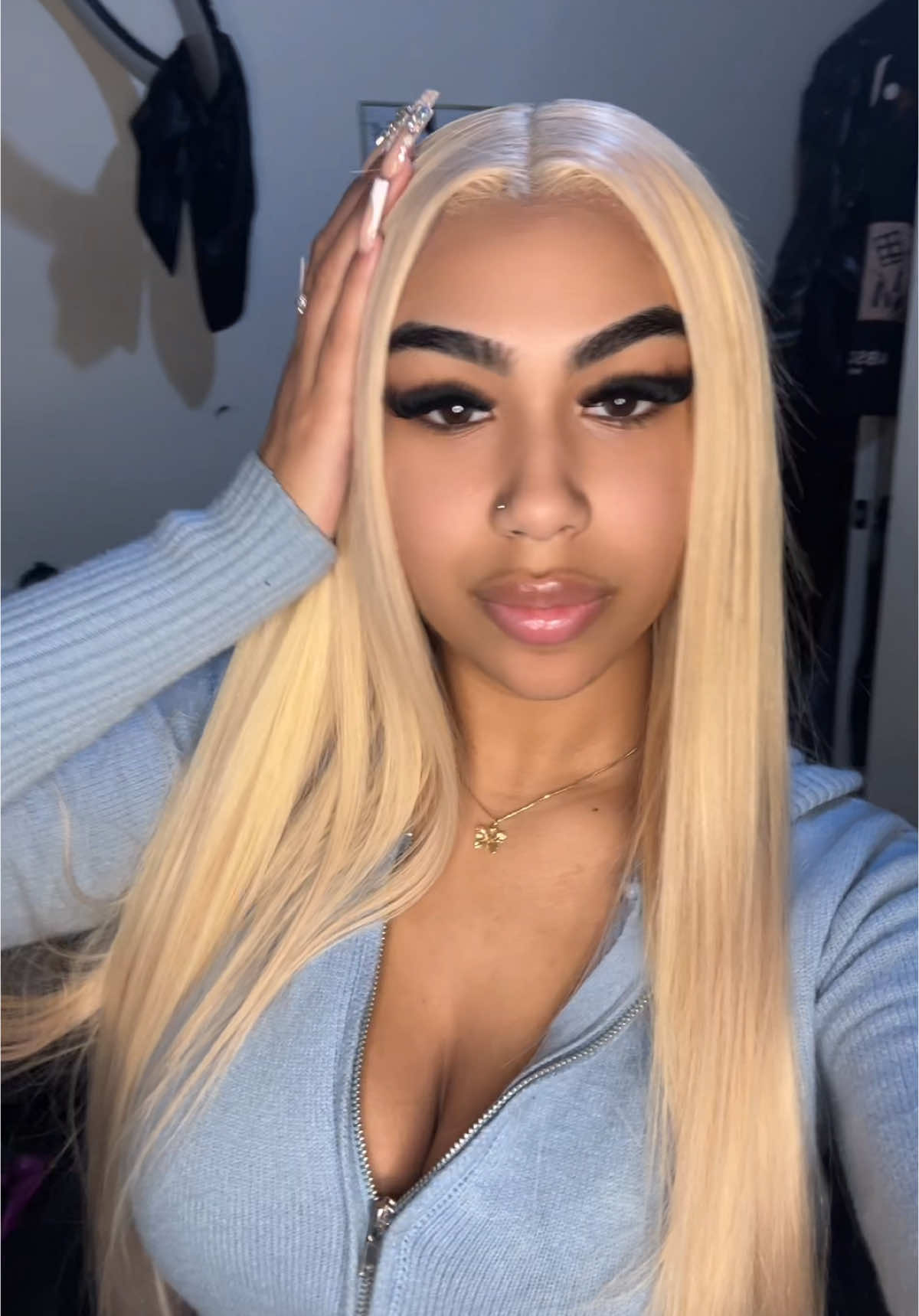 wig from @wigcoolofficial install by @_hadjideh 💘