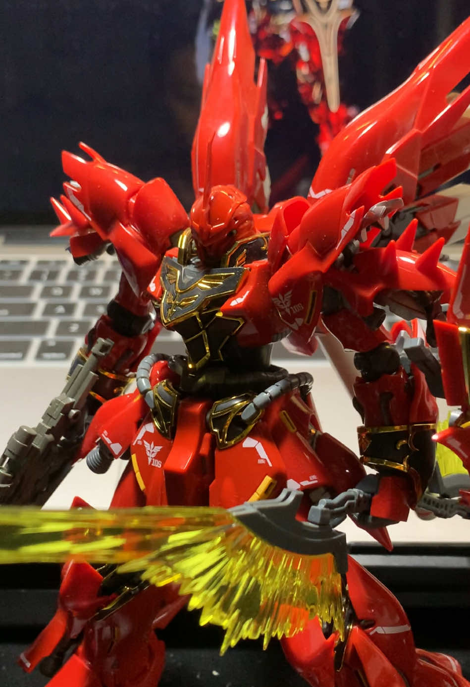 Đắm chìm vào vẻ đẹp của ẻm #gundamtiktok #gundam #foryou #xuhuong #viral #rg  #sinanju #foryoupage #viralvideo 