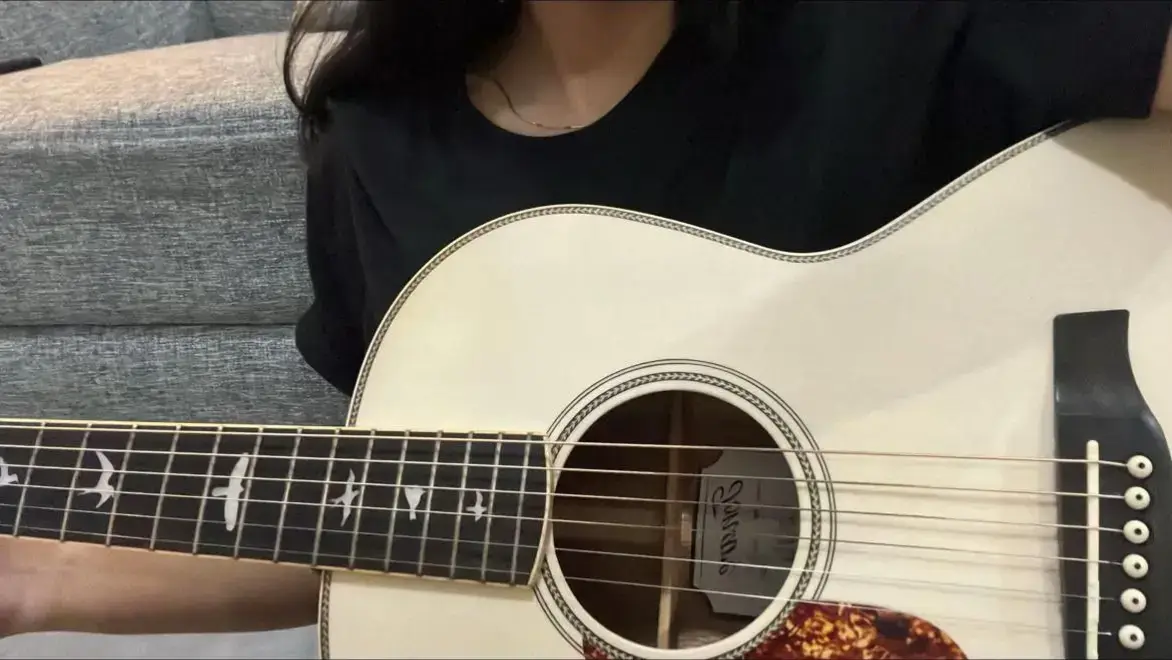 Guitarlist girl #justvibing #pic 