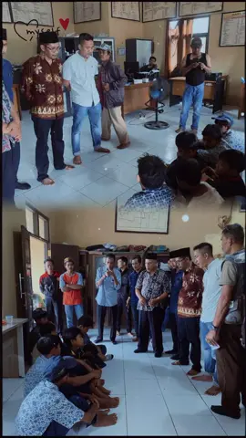 KNPI Cileles Pendampingan bersama kepala sekolah SDN Prabugantungan, dean guru SMP 2 Cileles dan pemerintah desa gumuruh.. Penyelesaian masalah kenekalan remaja yg mengakibatkan korban meninggal dunia yg berada di wilayah kecamatan CILELES.. Kontrol kepada anak lebih di tingkatkan kembali Karana anak jaman sekarang punya caranya sendiri untuk memilih bergaul dan bermain .. #cileles  #kecamatancileles 