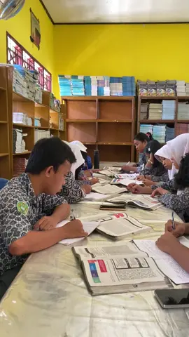 kegiatan belajar mengajar di ruang perpustakaan #fyppppppppppppppppppppppp #pelajarpancasila #disdiksulsel #anaksma #2025 