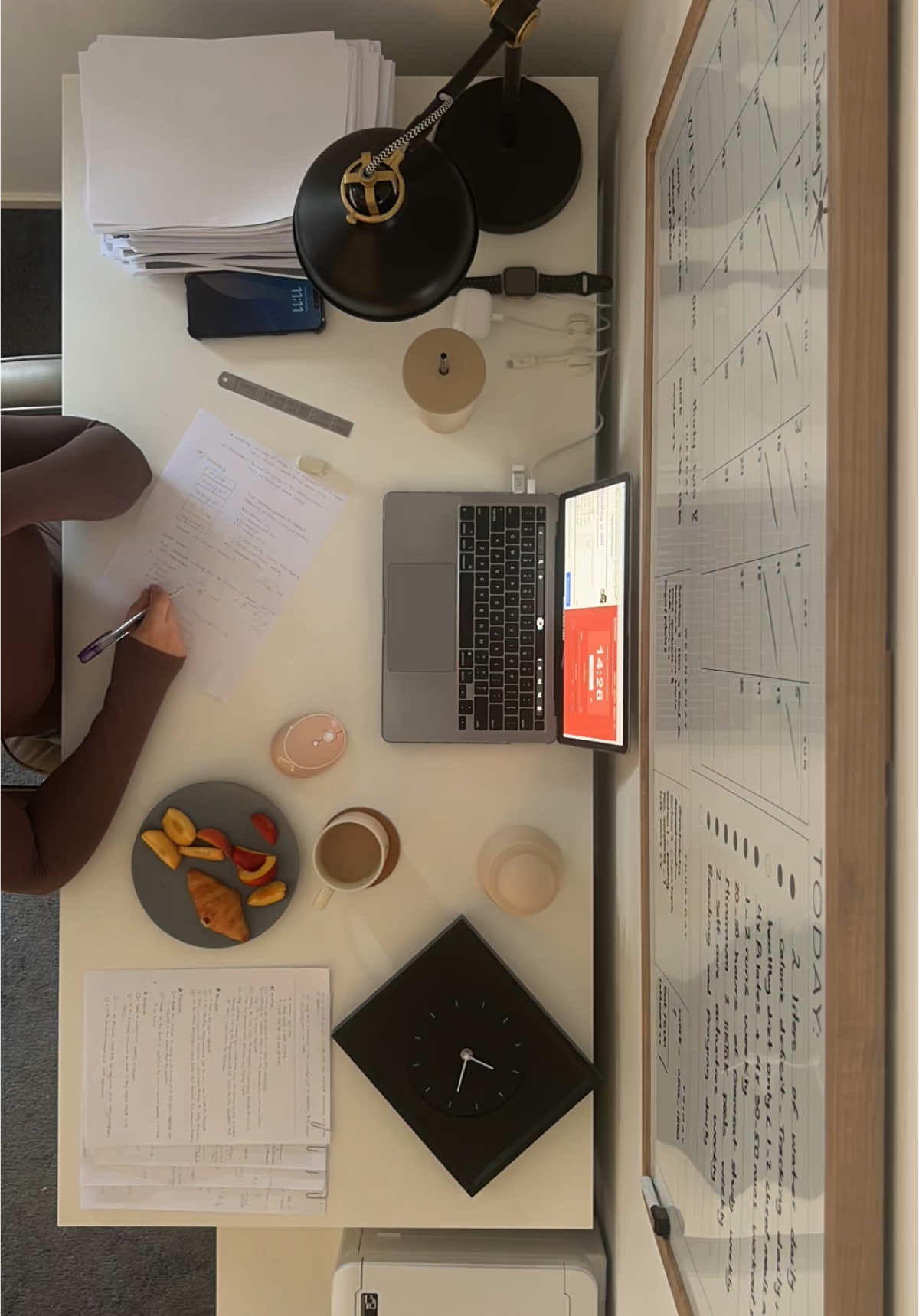 Keep going.. Everything’s gonna be okay 🕰️🤍 #study #studytok #studywithme #studytimelapse #timelapse #studymotivation #motivation #discipline #keepgoing #studyvlog #StudyTips #success #productivity #studyaesthetic #studysession #premed #aesthetic #fyp #fy #fypage #fypシ゚ 