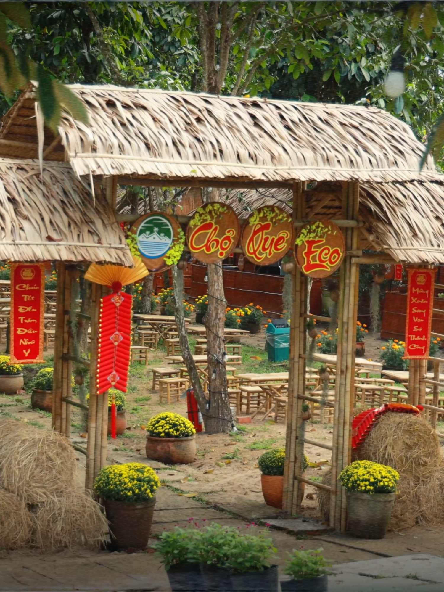 Tết này, bà con ghé Cantho Eco Resort đi chợ quê nghen! #canthoecoresort #ecoresort #fypシ゚ #tet2025 #choque
