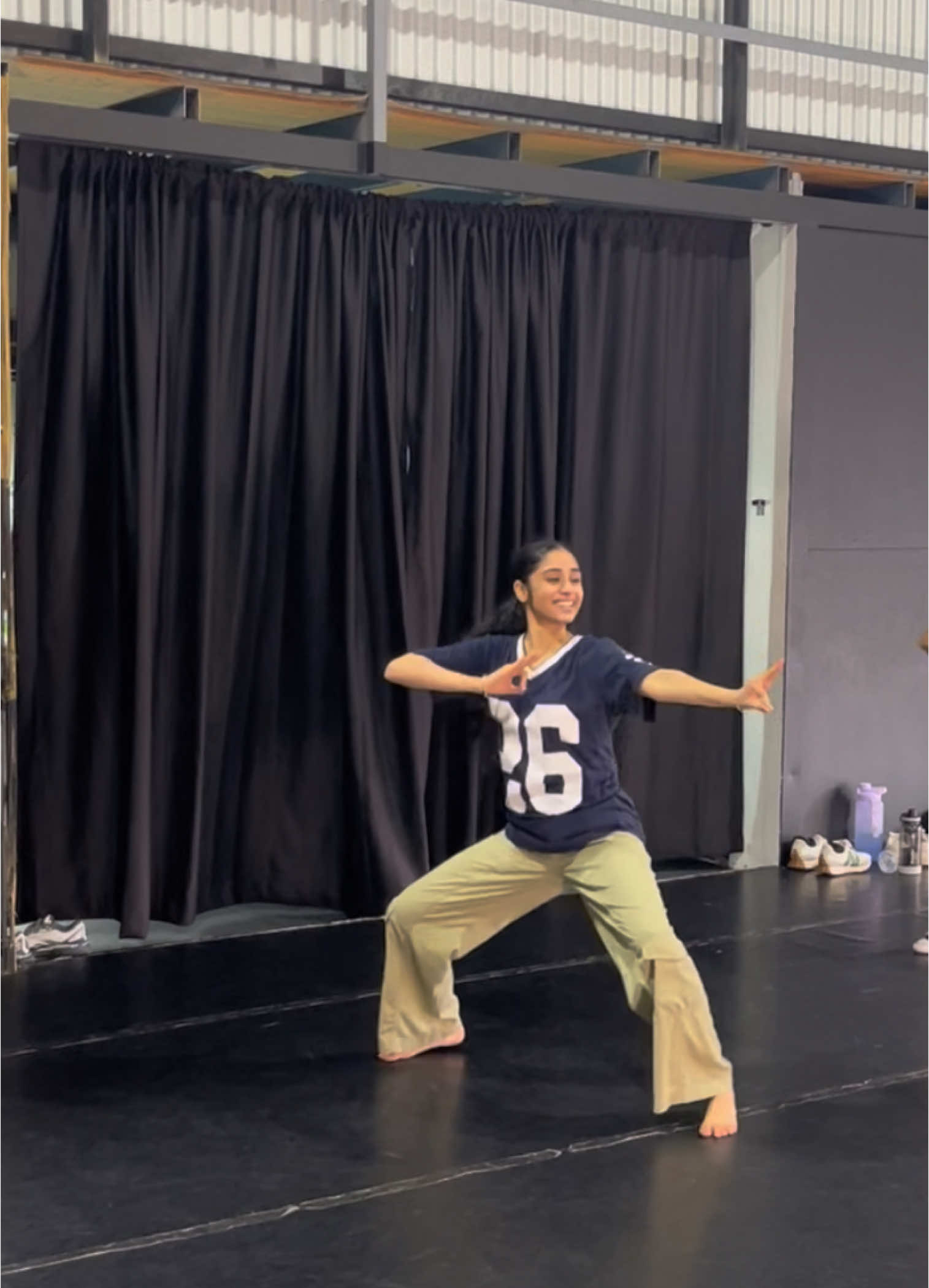 Long time no Bhangra 🙃 dc:@Divya & Abhisri #fyp #bhangra #dance #fypシ 