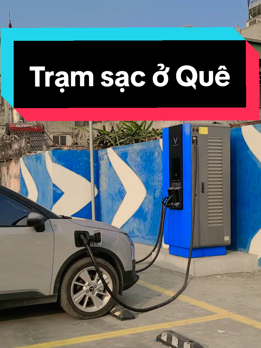 Tiền Hải Thái Bình đi mấy KM lại thấy một cây xăng có trạm sạc nhanh của VinFast, quay xong video chỉnh sửa đăng lên uống cốc nước lại đầy pin về Hà Nội 😊 #vinfast #oneshotreview #vietnam #tramsac #xedien 