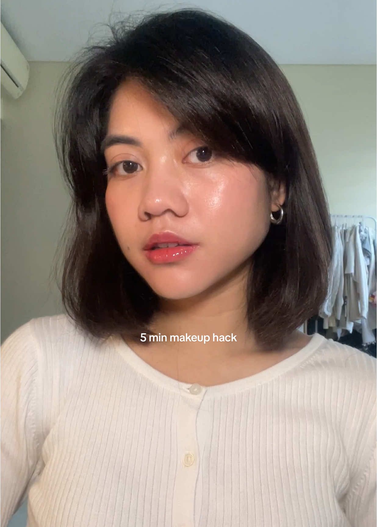 1 layer makeup hack 👌✨ using: YOU skin tint Rare Beauty liquid blush #makeuptips #makeuphacks #MakeupRoutine #makeuptutorial #naturalmakeup #makeuplook #nomakeupmakeup #makeuptok 