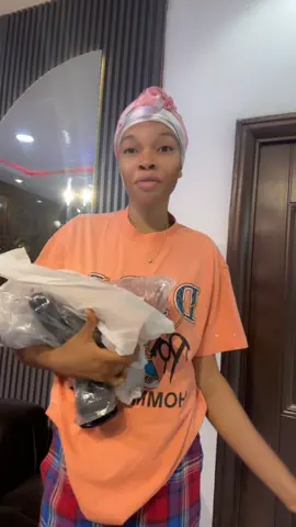 Ignore my hair   #businessowner #goviral #fyp #viral_video #funnytiktok #toolstoday #goviral #fyp #packingorders 