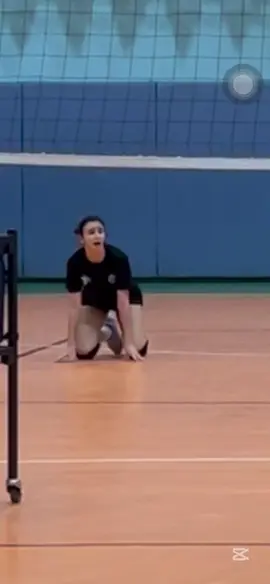 İçlerinden geliyo 😅 * * * * #sports #volleyball #volleyballplayer #volleyballgirls #training #warmup #performance #coordination #strength #agility #speed #focus #discipline #motivation #volleyballteam #volleyballcoach #bireyselantrenör #bireyselvoleybolantrenmanı #voleybol #voleybolantrenmanı #voleyboleğitimi #voleybolbireysel #bireyselantrenman