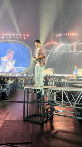 あー、レオくん小さい子に投げてるって思ってたらりゅへい来て、手振ってくれたって思ったらタオル飛んできた。でもね、取れなかったーーー🥲 楽しかったからいっか！ #befirst #paypayドーム #bf_dometour_2be #blissful #おすすめ #besty 