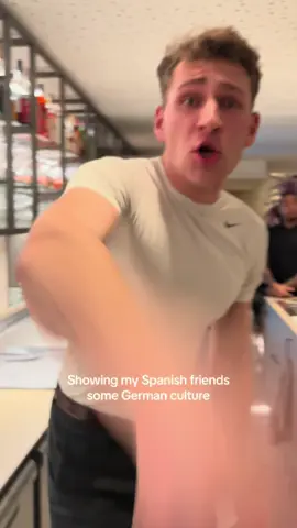 Welcher Track als Nächstes? #fürdich #fyp #kultur #jugend #187 