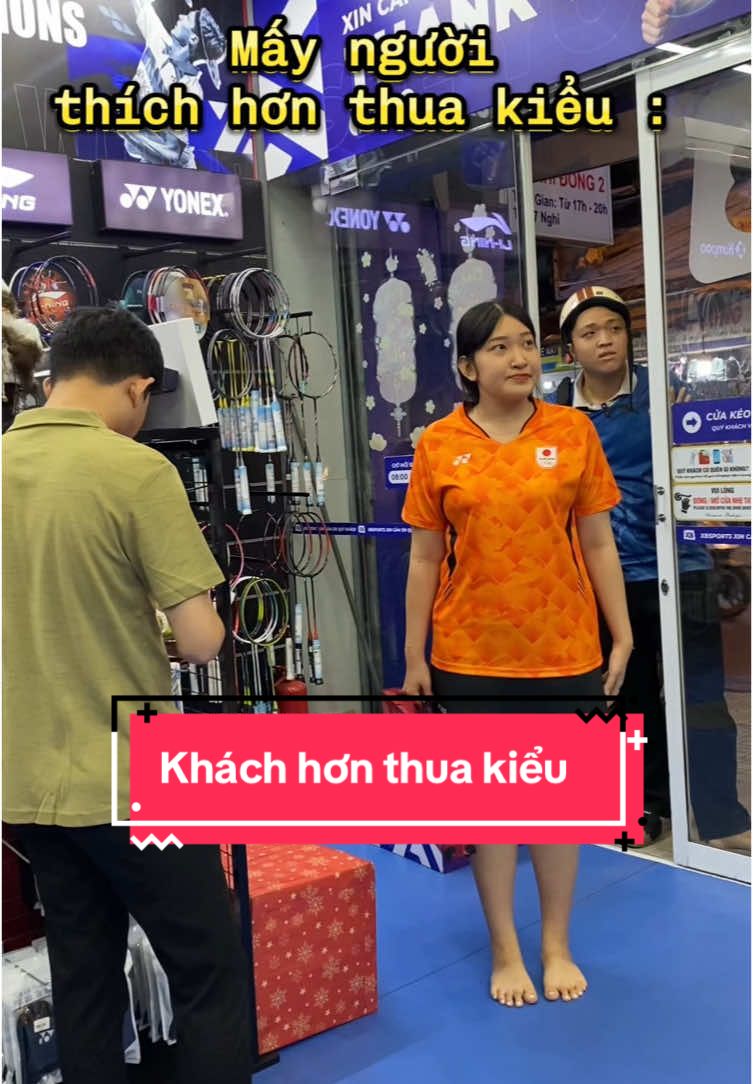 Khi gặp khách hơn thua kiểu😅 #xbsportsgovap #congdongyeucaulong #badminton #thichcaulong #choicaulong #xuhuongtiktok #xbsports #xuhuong #yonex #caulong 