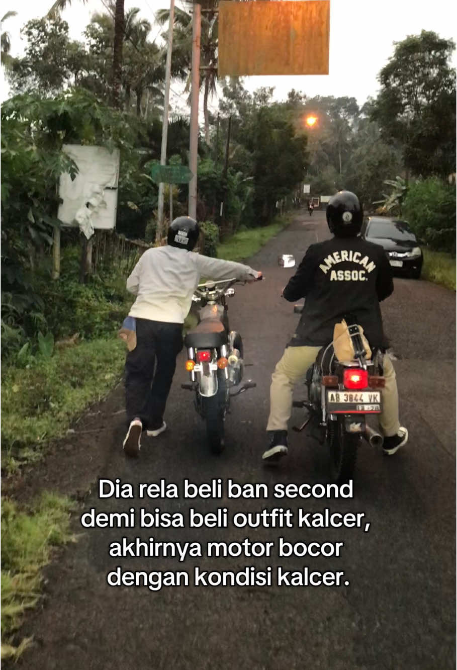 Hahihi🙌 #trailvintage #suzukia100 #trailtua #trail2tak #twostroke #hondawinindonesia #hondawin 