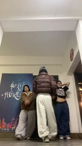 #girls #douyin抖音 #reels有毒 #dancechoreography #fypシ #viralvideo #dance #fyp #kpopfyp #kissoflife #igloo #ulz_dance0 