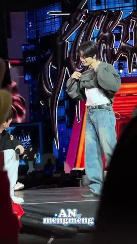 อันนี้ตลกมาก🤣 #StrayKids #스트레이키즈 #stay #dominATE #dominATE_HK #dominATE_HONGKONG #leeknow #jeongin #I_N #p_y_01 #ลีโนว #จองอิน #อินนี่ #สเตย์ของเด็กหลง 