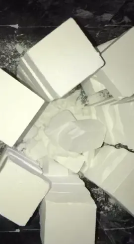 Fresh BSN gymchalk blocks Credit. Commander crunch asmr YouTube #asmr #oddlysatisfyingvideo #fyp #oddlysatisfying #CreateWithEffects #StressRelief #satisfyingvideo #GymTok #chalk #chalkart 