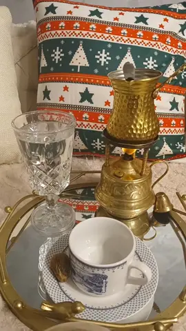 #صباحكم قهوة السعادة 👑☕️👑#قهوتي👑☕️👑#تصويري #فات الميعاد وبقينا بعاد#ام كلثوم #زمن_الفن_الجميل#viral🖤tiktok #تصميم_فيديوهات🎶🎤🎬 #coffeetime #coffee #coffeetiktok #fypシ゚ #Vlog #viral_video #VoiceEffects #video #your_coffee #قهوتي 