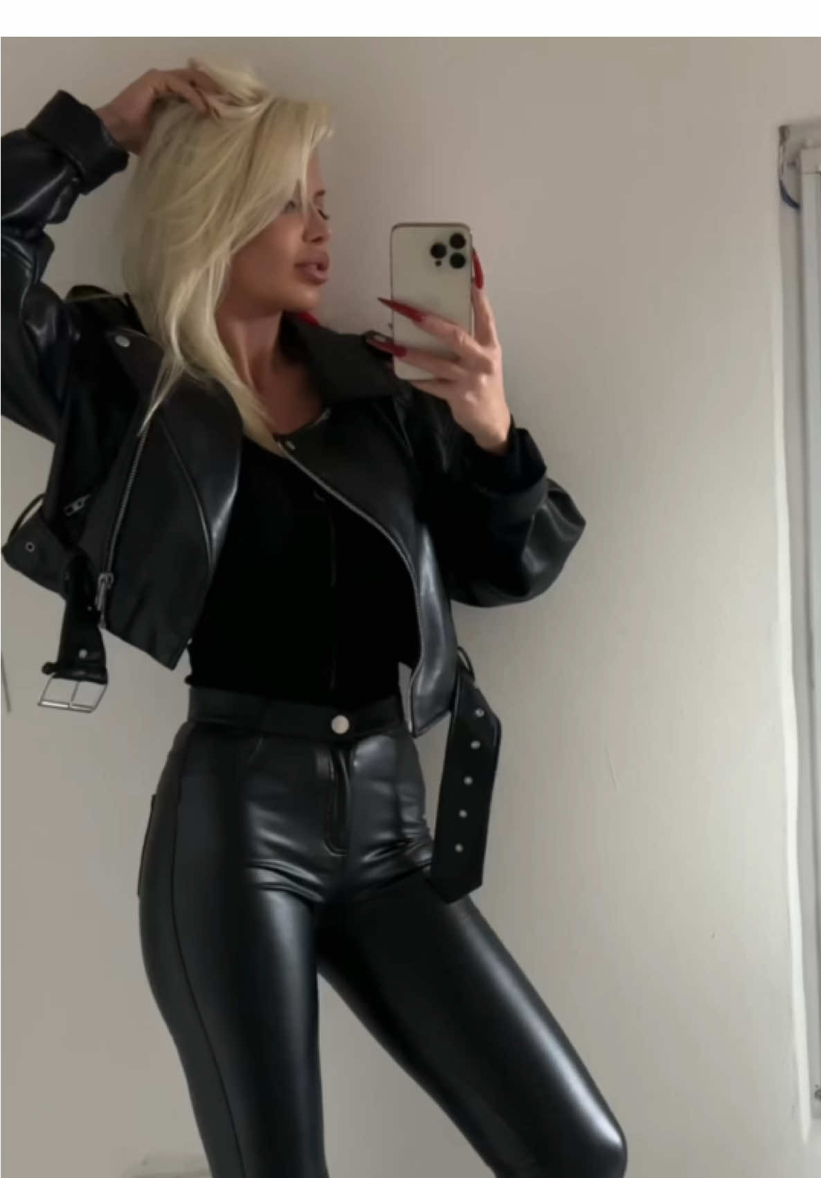 Sunday outfit. All black ofc 😎 . #leatherboots #fyp #boots #leatherjacket #leatheroutfit 