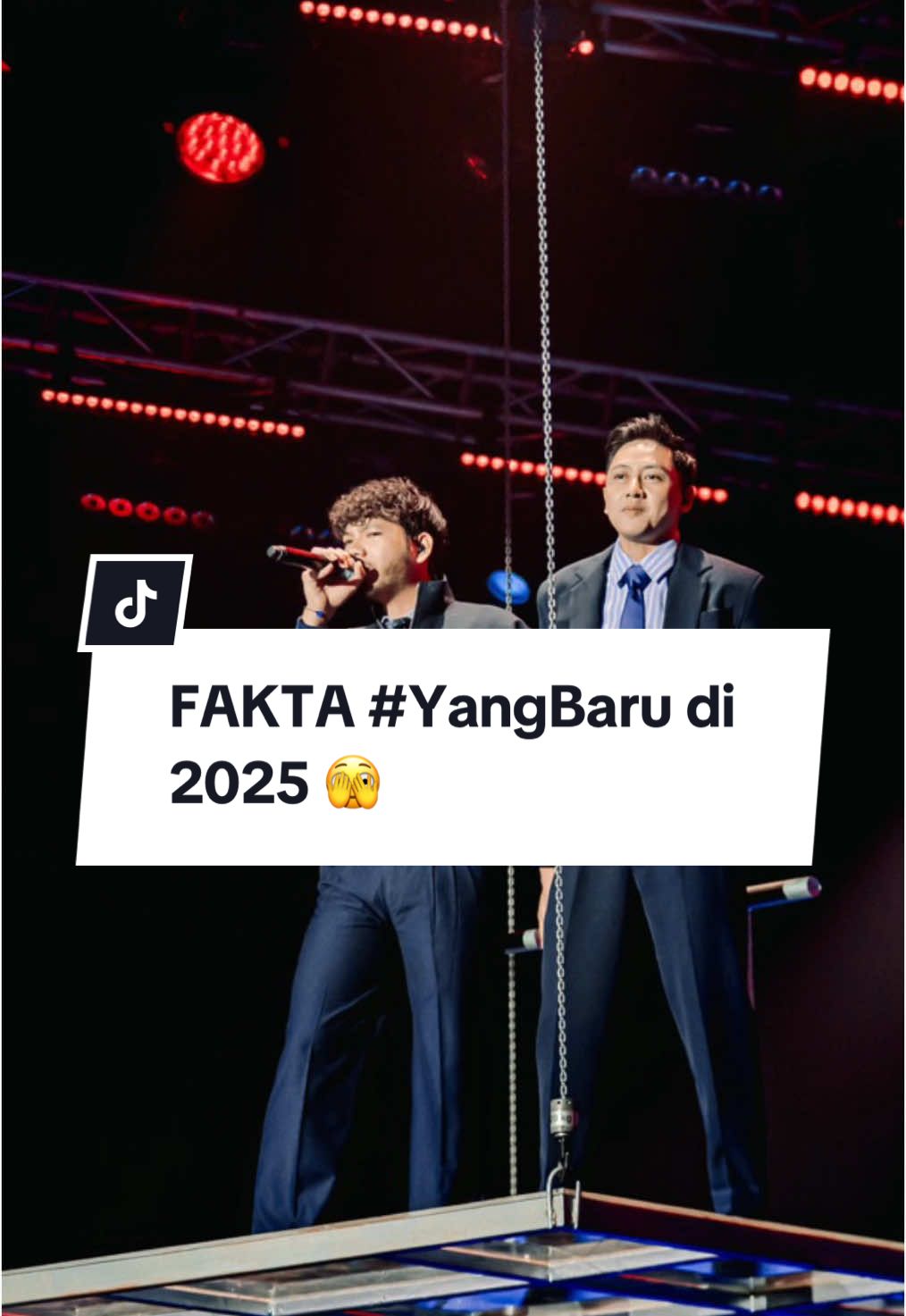 Fakta #YangBaru setelah manggung di HUT Indosiar: @Adhyra Yudhi sama @chicoandreas ternyata takut sama ketinggian! 🫣 Sedikit obrolan dari #BehindTheStage setelah nyanyi tapi penontonnya keliatan kayak 🐜 dari atas #YovieAndNuno 