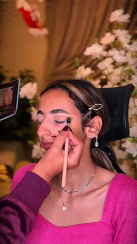 “Perfect makeup. Perfect mood. Perfect day.❤️” #beauty #smile #sobeautiful #happiness #happy #nature #life #makeupartist #makeuplooksgood #nevenmakeupartist