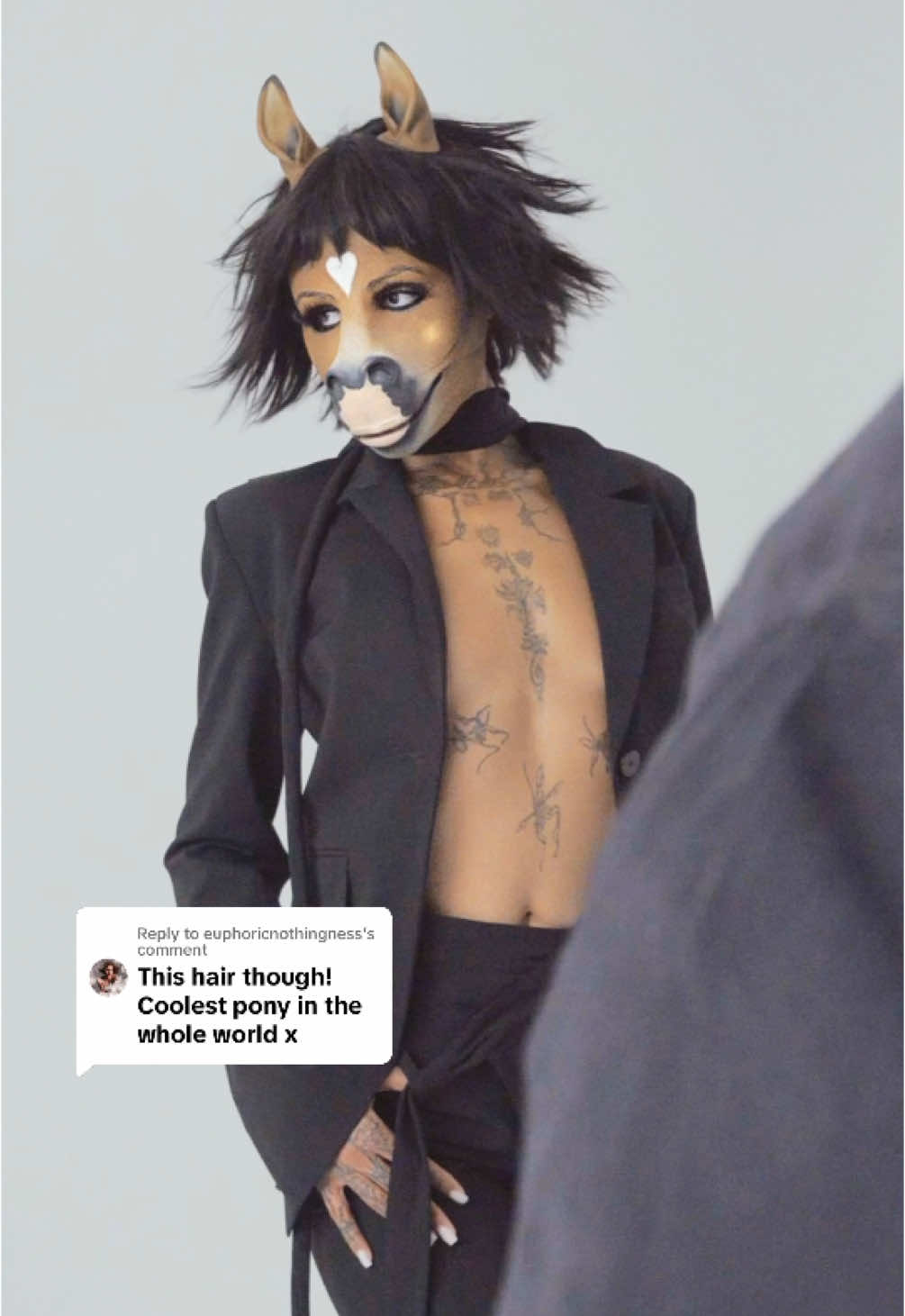 Replying to @euphoricnothingness it’s so cute you appreciate my mane farmies 🤭 should I let my natural big frizzy hair out a bit more? I always straighten them it takes sooo long 😳