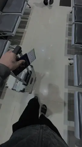 Xuân này còn k về