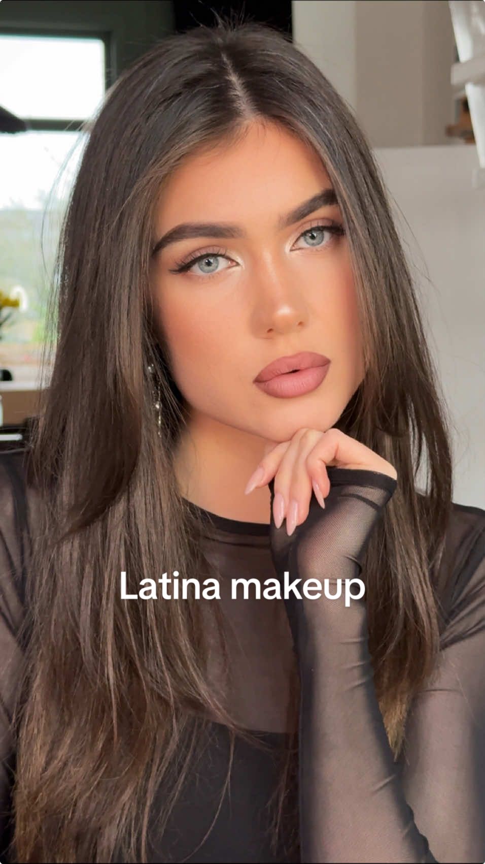 Latina makeup or unrecognizable makeup | full tutorial Does this makeup suit me?  products details: *vov.cosmetic eyebrow definer @Diorbeauty forever skin concealer 0.5N  @Florasis Shop cushion foundation 30N (new collection, idk if they launched it already but l'm in LOVE! perfect coverage and doesn't feel heavy at all and safe for my sensitive skin)  @tarte cosmetics ultra creamy concealer 8B(for brightening)  @NYX Professional Makeup wonder skin Universal light  @Dasique Global Souffle Color Pot Blush 24 *FLORASIS Flawless Jade Breatheble Setting powder 01 Snow (mattifying powder) @Fenty Beauty Loose Setting powder Lavender (for brightening) *FLORASIS DUAL BLOSSOM GLOW UP HIGHLIGHTER 01 Dancing Beauty @Huda Beauty Icy Nude palette (use shade HIGH LIFE)  @Kylie Cosmetics matte palette (use shade SHADOW) @KIKO Milano Ultimate Pen eyeliner black *DASIQUE Soft Blur Cheek 08 Rosy Mood  *NYX  lip pencil Espresso @L’Oreal Paris Makeup & Hair COLOUR RICHE INTENSE VOLUME MAT NUDE 601 Rouge (also add concealer in the center) #latinamakeup#unrecognizablemakeup#makeuptutorial#latinamakeuptrend#makeupideas#makeuplooks#makeuptransformation#mattemakeup#mattelips#latina#fullglammakeup#girl#latina#latinamakeuptutorial  