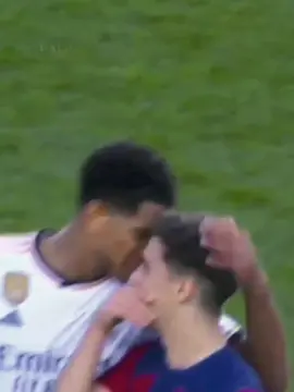 #judebellingham #bellingham #o #miketawers #viralvideos #paratiiiiiiiiiiiiiiiiiiiiiiiiiiiiiii #pinchetiktokponmeenparati😘 #fyp 