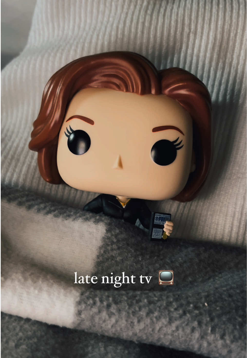 they are so madly in love with each other #danascully #thexfiles #gilliananderson #davidduchovny #foxmulder #fyp #funkopop