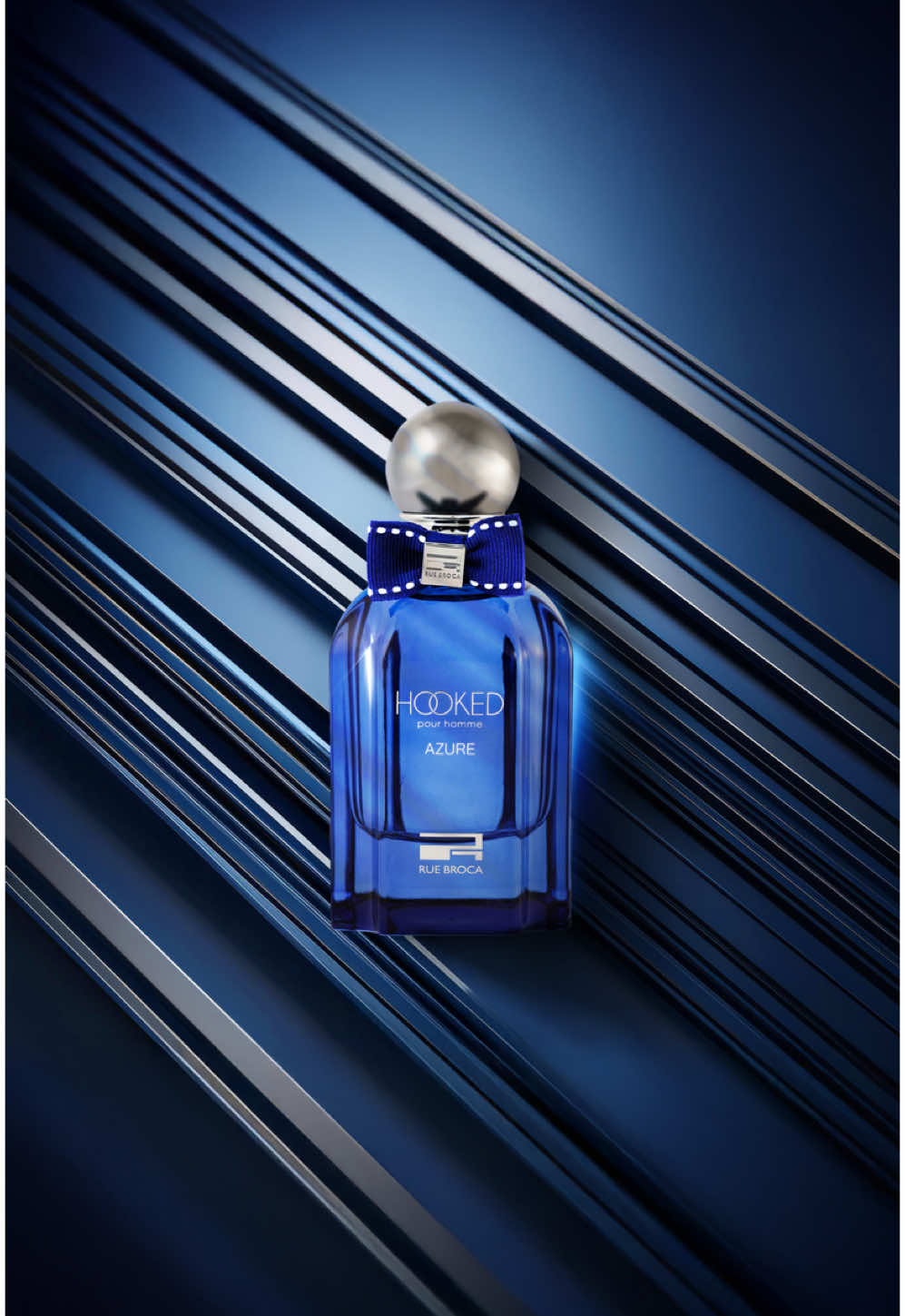 Bold. Sophisticated. Unforgettable. Hooked Azure by Rue Broca is here. A new launch for men who command attention effortlessly. Get ready to get hooked! Hooked Azure (Pour homme) Top Notes: Pear, cardamom, lavender Middle Notes: Cinnamon, peppermint, rosemary Base Notes: Vetiver, wormwood, amber . . . #HookedAzure #RueBroca #NewFragrance 