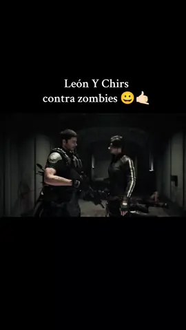 la cosa se pone sería ☠️👀#videojuegos #residentevil #leonkennedy #chirsredfield 