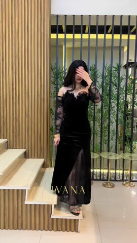 فستان شادن نزل بالموقع بجميع المقاسات 🖤🖤 #virale #فساتين_زواج #فساتين_سهره #فساتين_مناسبات #كولكشن_العيد #فساتين_اعراس #capcut #CapCut #فساتين_الهبة #foryou #فساتين #زواج #كولكشن_العيد #ترند #اكسبلور #يوم_التأسيس 