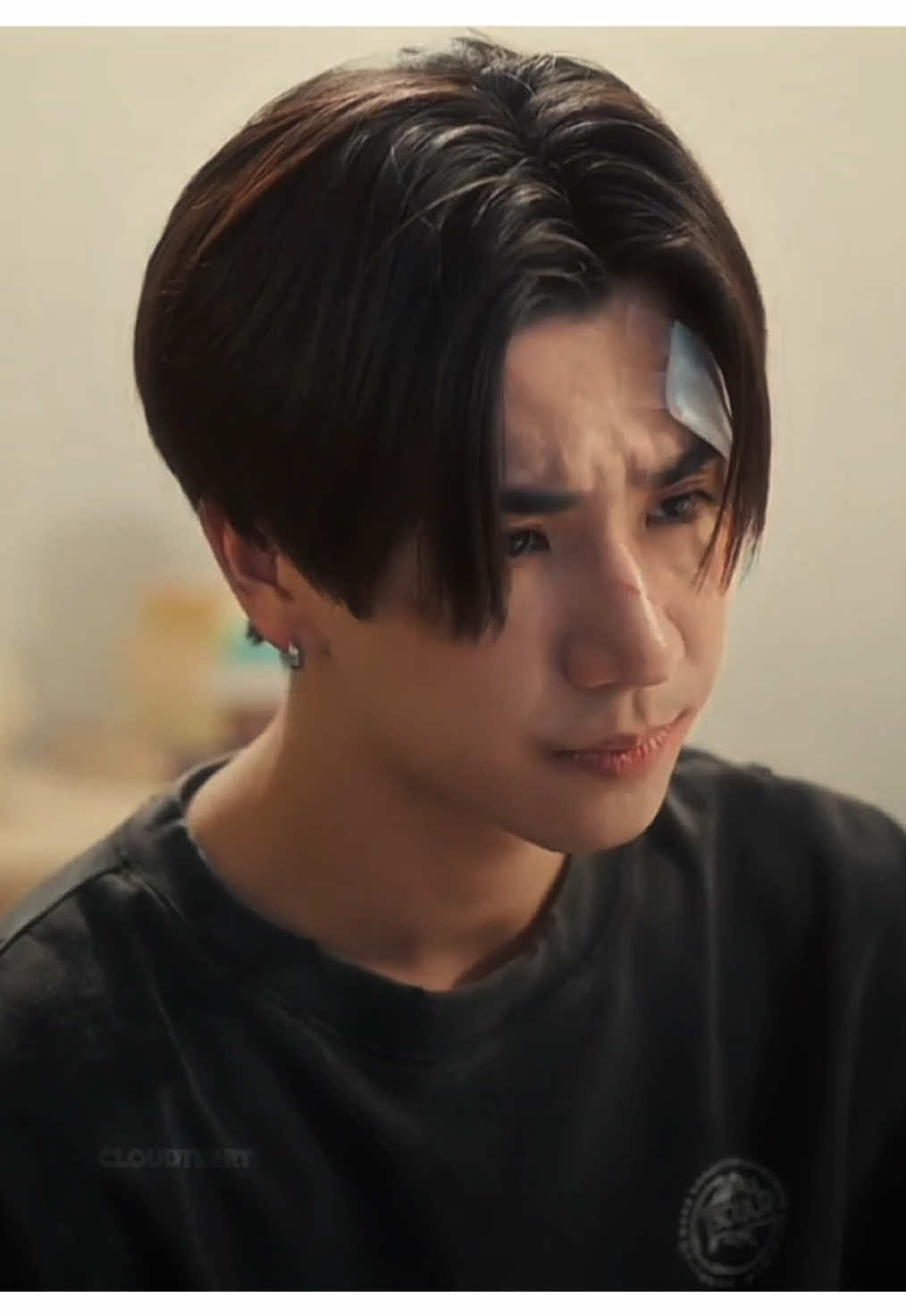 This ep was crazy, ouch #perthsanta #perfect10liners #Yothagun #Perthppe #santapp  #gmmtv #perthtanapon 