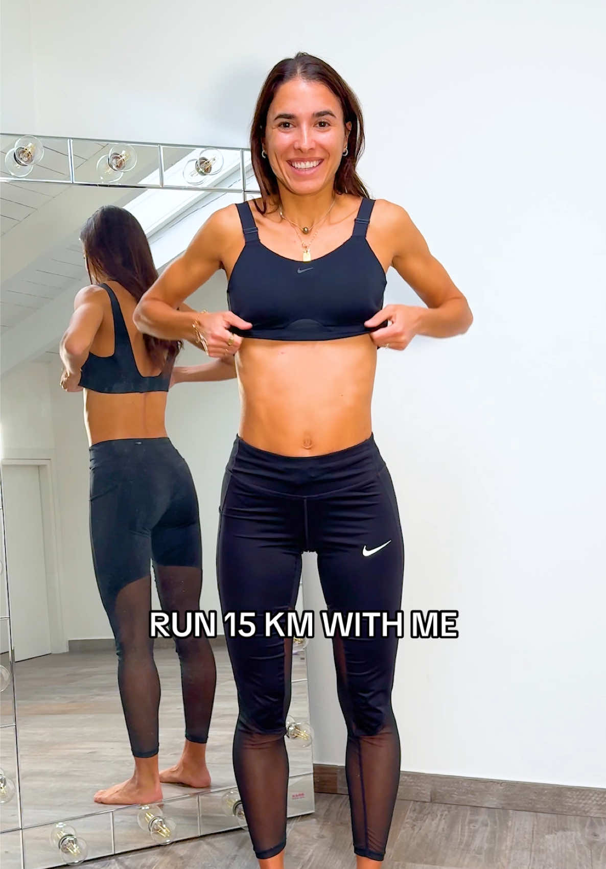 15 KM RUN WORKOUT 💪 Starting SLOWER and finishing FASTER ❤️ I divided the run into 5 blocks with no breaks in between: - 5 km warm up at 5’:15”/km - 3 km at 4’:36”/km - 3 km at 4’:20”/km - 3 km at 3’:57”/km - 1 km cooldown a 7’:00/km The important thing is to have enough energy to increase the pace after each block 👍 That’s a great training to teach body and mind to resist and improve to fatigue 😘 #Running #motivation #runner #fyp #goals #inspiration 