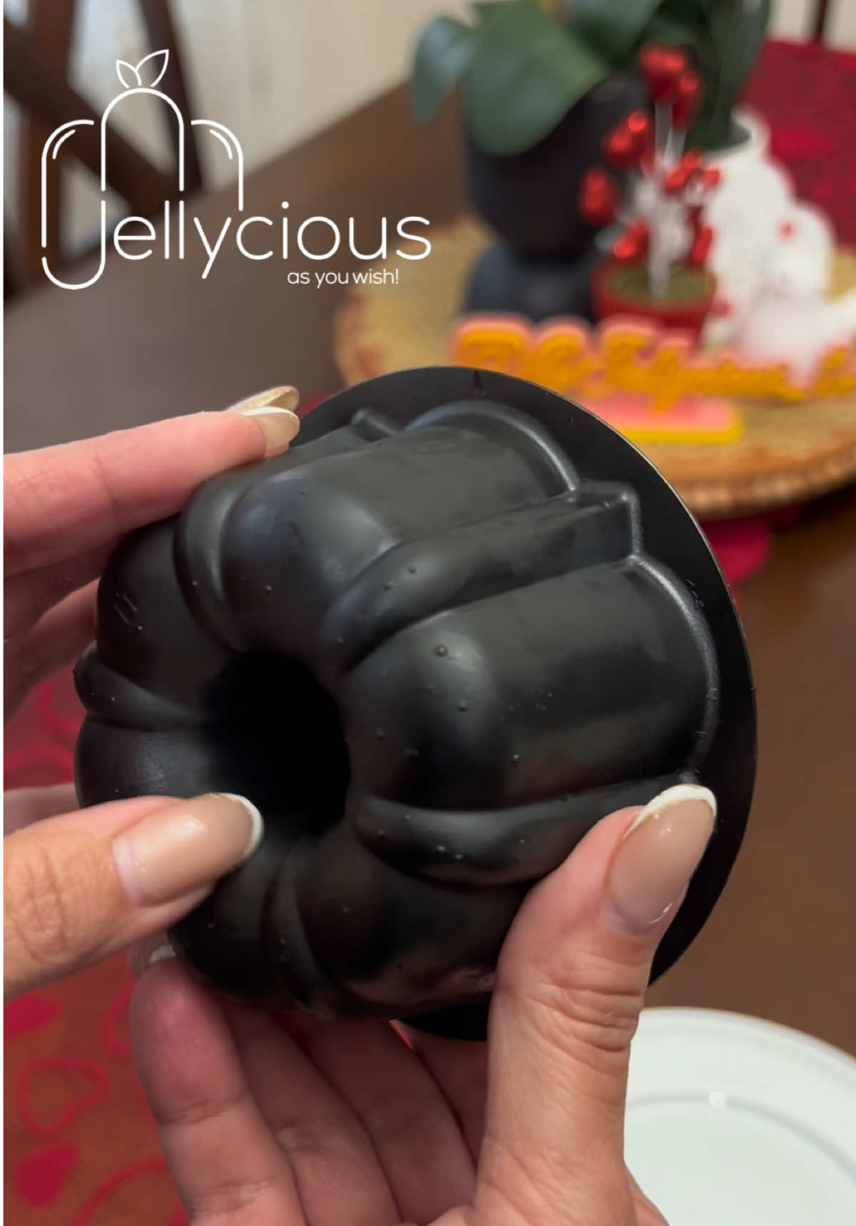 Moldes para Gelatinas Individuales #jellycious_tx #jellycious #gelatina #jello #postresfaciles #moldes #gelatinadenutella #minigelatinas 