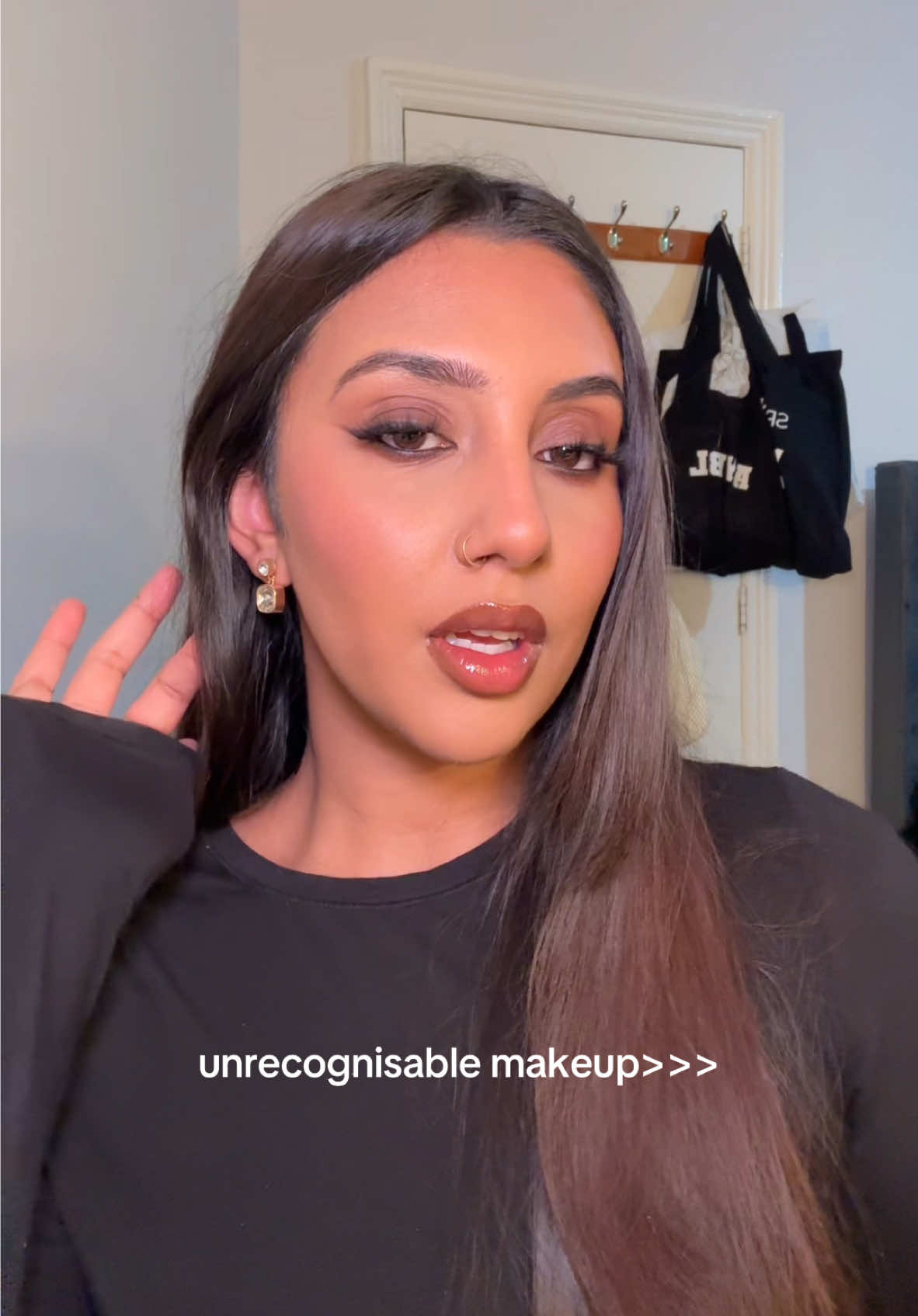 unrecognisable makeup (pretty usual but shhh) #unrecognizablemakeup #makeup #makeuplook #femalegaze #browngirlmakeup #pakistani 