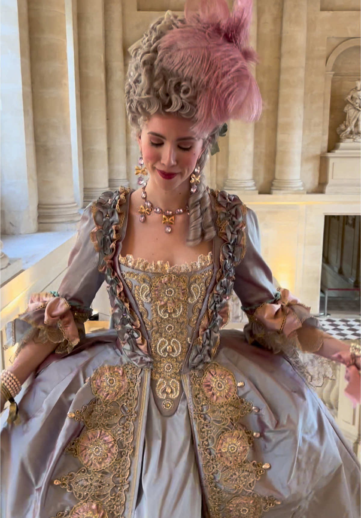 Americans are so dramatic for what 😭😭😭😭 This literally coming from an American who sobbed IT’S GONEEEE into the group chat last night. But for real I’m so happy to see y’all again 