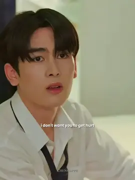 Yotha don't hurt Gun please🥺😭 #perthsanta #perfect10liners #perthtanapon #santapp #xybca #fyp 