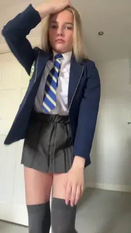 #scottishuniform #fürdich #fyp #uniform #school #scottish #sock #sophie #rain #celebrity #spiderman 