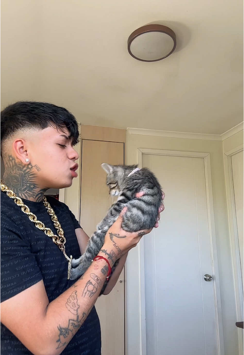 pésimo haciendo trends 