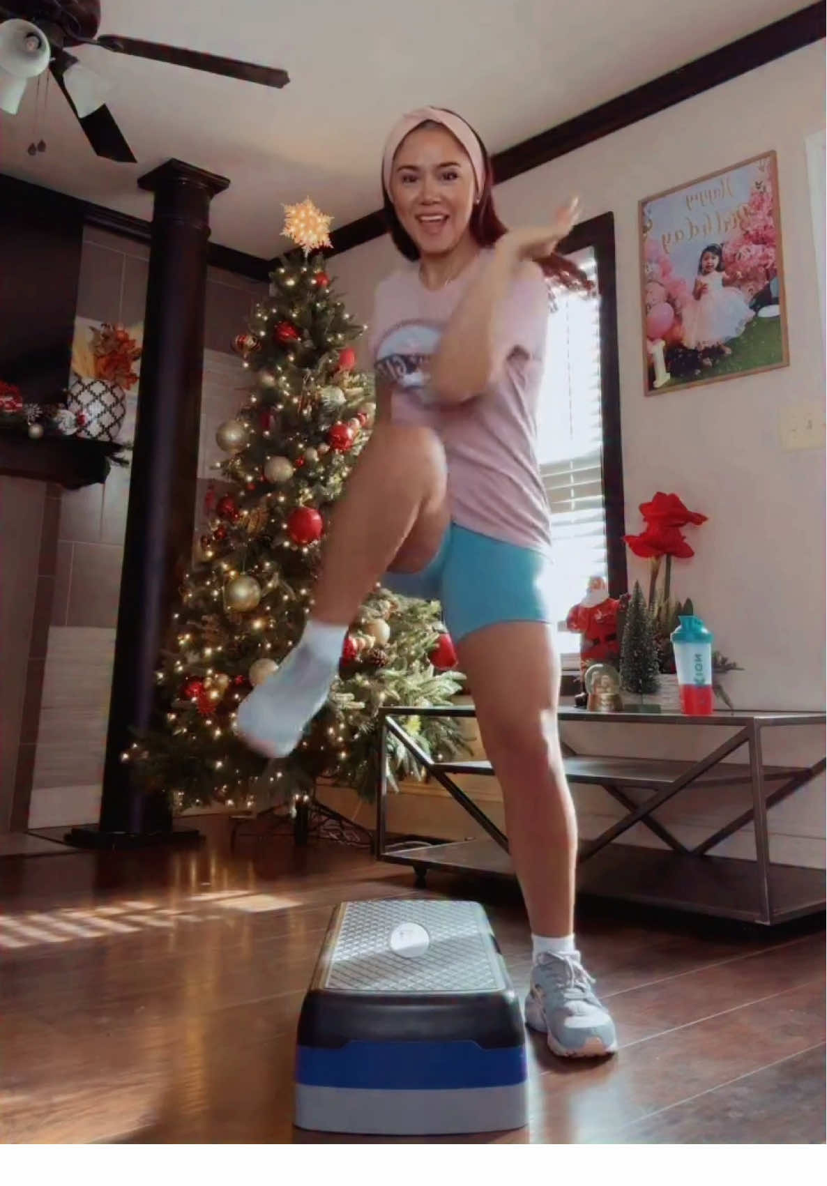 Un borrador de este challenge! 🦵🏻🔥🏃🏻‍♀️‍➡️ #fyp #viralvideo #LeftRightChallenge #aerobic #stepper #motivation #Fitness #gymmotivation #workoutmotivation #cardio #legs 