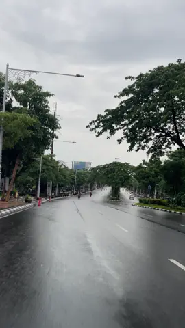sederhana saja, jika air matamu menetes setelah mengingatnya, berarti dia masih segalanya. #fyp #foryou #semarang 