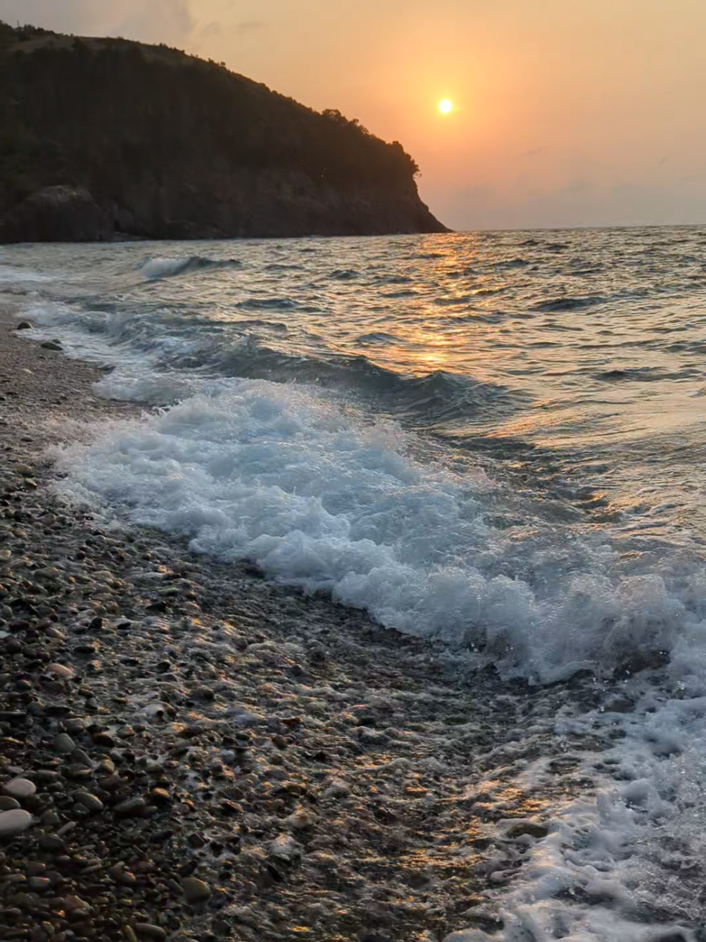 Sunset.. #atardecer #coucherdesoleil #coucherdesoleil #sunsetvibes  #sunsets #sonnenuntergang  #radiohead #radioheadcreep  #radioheadfan #creep #radioheadfans #radioheadcover 